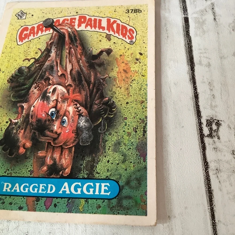 Topps 1987 Topps Garbage Pail Kids Series 9 Ragged Aggie #378b